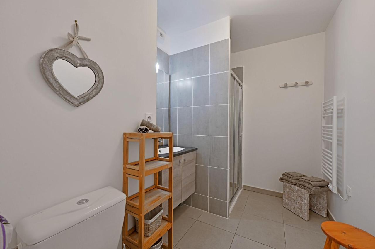 Апартаменты Ilot Coquelicot - Parking Gratuit Securise - Ac Clim - Ascenseur - Balcon Л'Иль-сюр-ла-Сорг Экстерьер фото